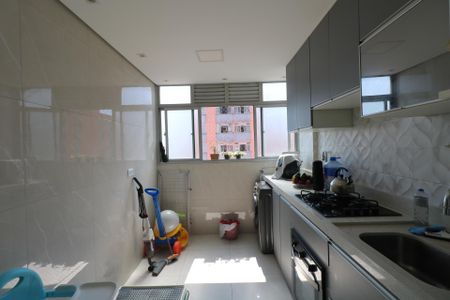 Apartamento à venda com 54m², 2 quartos e 1 vaga Apartamento à venda com 54m², 2 quartos e 1 vagaCozinha e Área de Serviço
