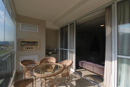 Apartamento à venda com 166m², 4 quartos e 2 vagasSala - Varanda