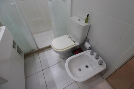 Apartamento à venda com 166m², 4 quartos e 2 vagasBanheiro da suíte 1