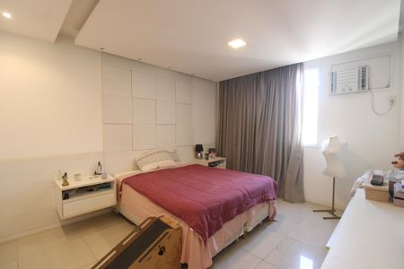 Apartamento à venda com 166m², 4 quartos e 2 vagasSuíte 1