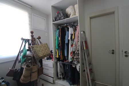 Apartamento à venda com 166m², 4 quartos e 2 vagasSuíte 2