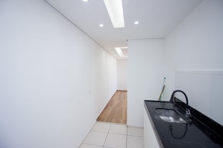 Apartamento para alugar com 45m², 2 quartos e 1 vaga Apartamento para alugar com 45m², 2 quartos e 1 vagaCozinha e Área de Serviço