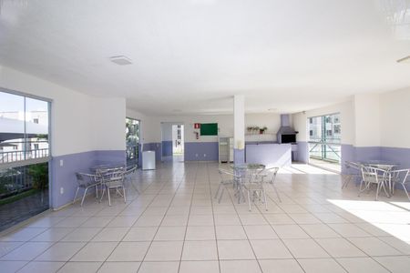 Apartamento para alugar com 45m², 2 quartos e 1 vaga Apartamento para alugar com 45m², 2 quartos e 1 vagaÁrea comum - Salão de festas