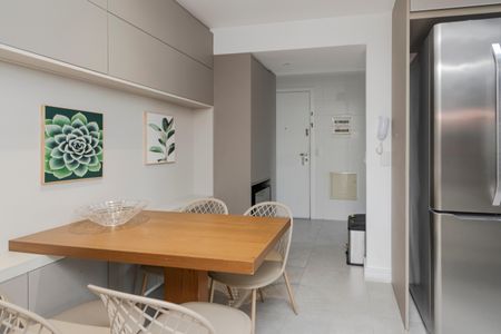 Apartamento para alugar com 138m², 3 quartos e 2 vagas Apartamento para alugar com 138m², 3 quartos e 2 vagasCozinha