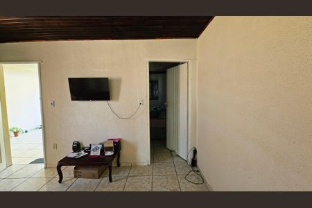 Casa à venda com 181m², 4 quartos e 2 vagas