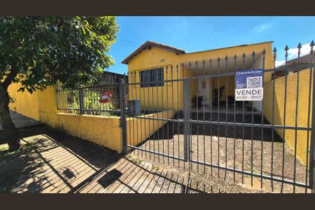 Casa à venda com 181m², 4 quartos e 2 vagas