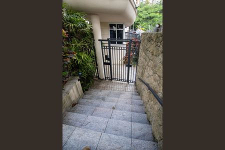 Apartamento à venda com 154m², 3 quartos e 3 vagas Apartamento à venda com 154m², 3 quartos e 3 vagasPortaria