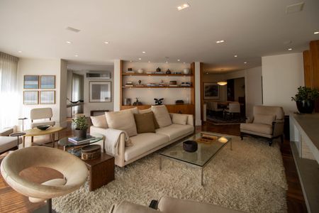 Apartamento à venda com 154m², 3 quartos e 3 vagas Apartamento à venda com 154m², 3 quartos e 3 vagasSala