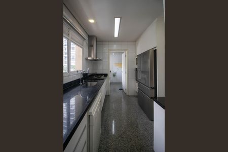 Apartamento à venda com 154m², 3 quartos e 3 vagas Apartamento à venda com 154m², 3 quartos e 3 vagasCozinha