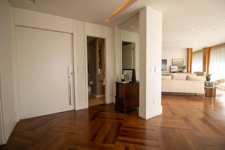 Antessala de apartamento para alugar com 3 quartos, 154m² em Vila Suzana, São Paulo
