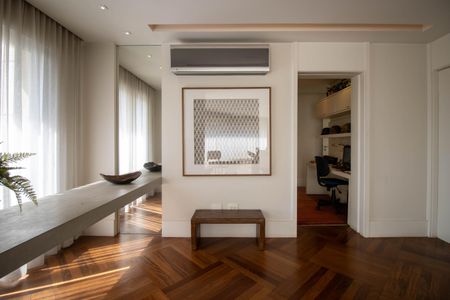 Apartamento à venda com 154m², 3 quartos e 3 vagas Apartamento à venda com 154m², 3 quartos e 3 vagasAntessala