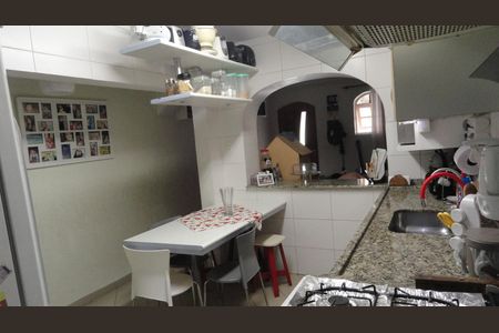 Casa à venda com 86m², 2 quartos e 1 vagaCozinha