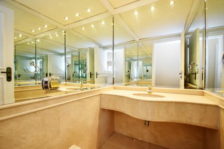 Apartamento para alugar com 220m², 4 quartos e 2 vagas Apartamento para alugar com 220m², 4 quartos e 2 vagaslavabo