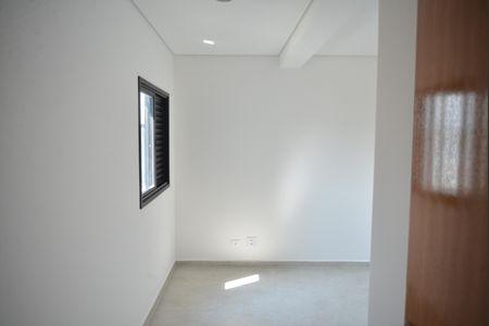 Quarto Suite 1 de casa à venda com 2 quartos, 130m² em Vila Scarpelli, Santo André