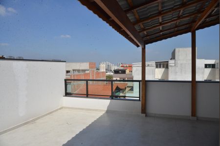 Casa à venda com 130m², 2 quartos e 4 vagasCobertura