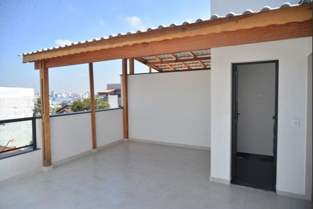 Casa à venda com 130m², 2 quartos e 4 vagasCobertura