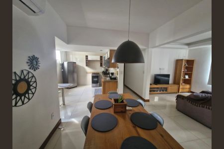 Apartamento para alugar com 100m², 3 quartos e 1 vaga Apartamento para alugar com 100m², 3 quartos e 1 vagaSala