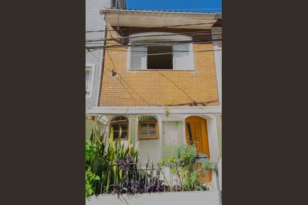 Fachada de casa à venda com 2 quartos, 86m² em Cambuci, São Paulo