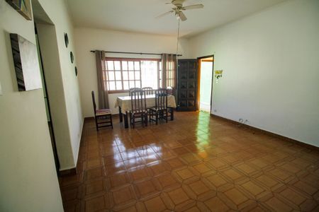 Casa para alugar com 150m², 3 quartos e 4 vagas