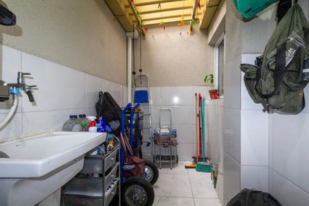Apartamento à venda com 37m², 2 quartos e 1 vagaÁrea de Serviço