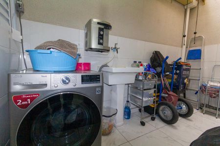 Apartamento à venda com 37m², 2 quartos e 1 vagaÁrea de Serviço
