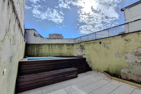 Casa à venda com 192m², 4 quartos e 4 vagasÁrea externa