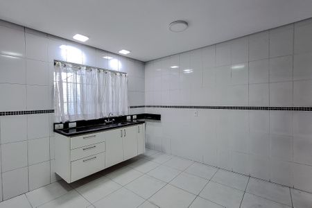 Casa à venda com 192m², 4 quartos e 4 vagasCozinha