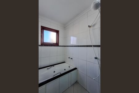 Casa à venda com 192m², 4 quartos e 4 vagasBanheiro da Suíte 4