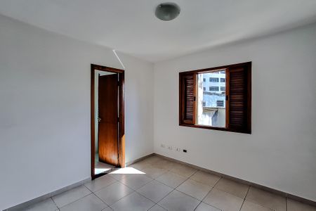 Casa à venda com 192m², 4 quartos e 4 vagasQuarto 2 - Suíte