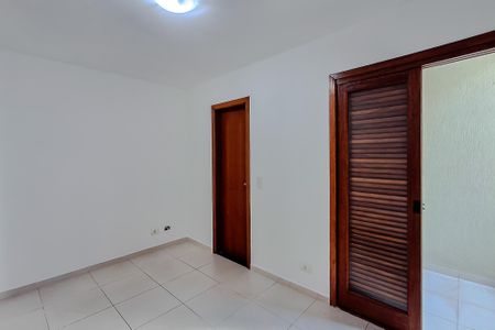 Casa à venda com 192m², 4 quartos e 4 vagasQuarto 3 - Suíte