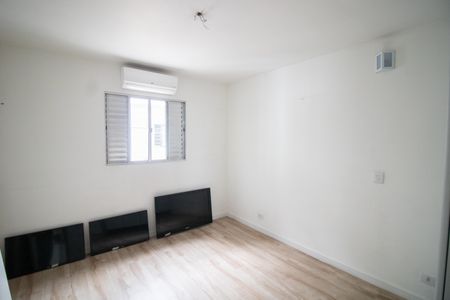 QUARTO 2 de casa à venda com 3 quartos, 107m² em Parque Sao Domingos, São Paulo