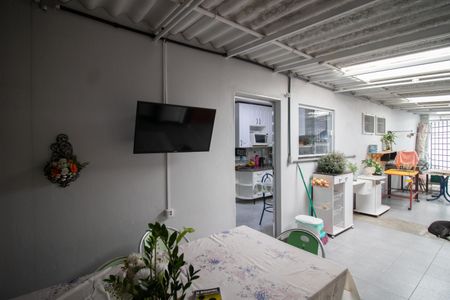 Casa à venda com 107m², 3 quartos e 3 vagasVARANDA