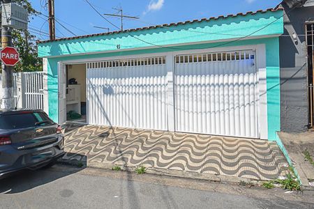 Casa à venda com 133m², 2 quartos e 3 vagasFachada 