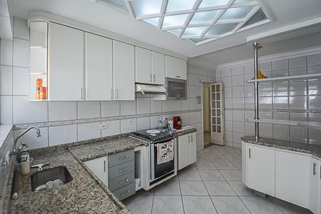 Casa à venda com 133m², 2 quartos e 3 vagasCozinha 