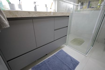 Casa à venda com 122m², 2 quartos e 2 vagasBanheiro