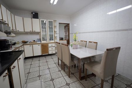 Casa à venda com 122m², 2 quartos e 2 vagasCozinha