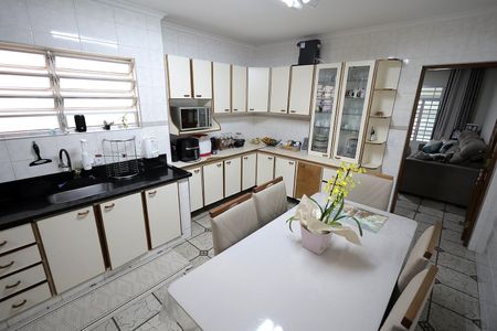 Casa à venda com 122m², 2 quartos e 2 vagasCozinha