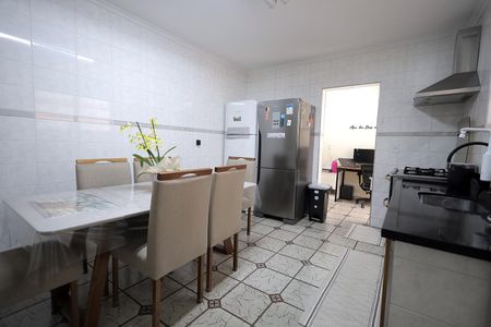 Casa à venda com 122m², 2 quartos e 2 vagasCozinha