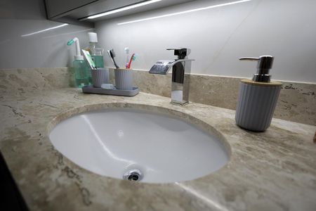 Casa à venda com 122m², 2 quartos e 2 vagasBanheiro