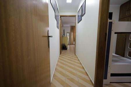 Casa à venda com 122m², 2 quartos e 2 vagasCorredor