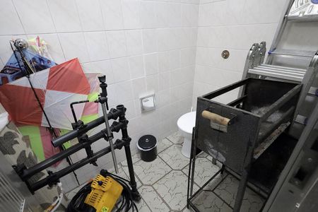 Casa à venda com 122m², 2 quartos e 2 vagasBanheiro 2