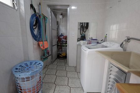 Casa à venda com 122m², 2 quartos e 2 vagasÁrea de Serviço