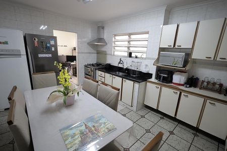 Cozinha de casa à venda com 2 quartos, 122m² em Utinga, Santo André