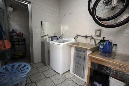 Casa à venda com 122m², 2 quartos e 2 vagasÁrea de Serviço