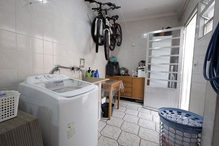 Casa à venda com 122m², 2 quartos e 2 vagasÁrea de Serviço