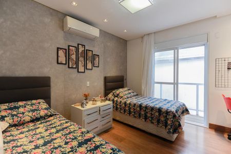 Casa à venda com 450m², 3 quartos e 4 vagas Casa à venda com 450m², 3 quartos e 4 vagasSuíte 3