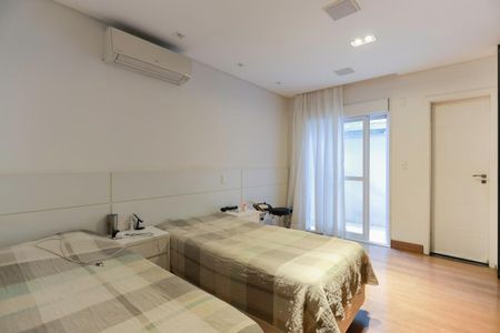 Casa à venda com 450m², 3 quartos e 4 vagas Casa à venda com 450m², 3 quartos e 4 vagasSuite 2