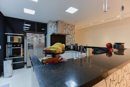 Casa à venda com 450m², 3 quartos e 4 vagas Casa à venda com 450m², 3 quartos e 4 vagasCozinha