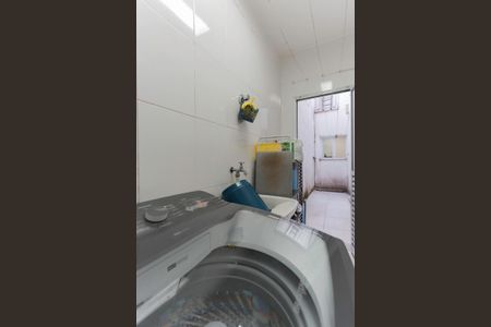 Casa à venda com 450m², 3 quartos e 4 vagas Casa à venda com 450m², 3 quartos e 4 vagasÁrea de serviço