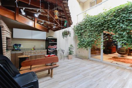 Casa à venda com 450m², 3 quartos e 4 vagas Casa à venda com 450m², 3 quartos e 4 vagasÁrea de lazer